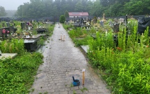 Prace zabezpieczające na Cmentarzu w Trzebini (5)