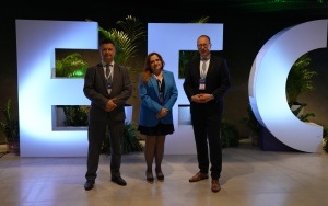 W CENTRUM GOSPODARCZYCH DEBAT (1)