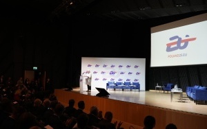W CENTRUM GOSPODARCZYCH DEBAT (3)