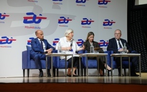 W CENTRUM GOSPODARCZYCH DEBAT (2)