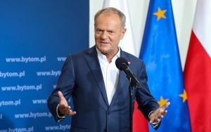 HISTORYCZNE PRZEKAZANIE (2)