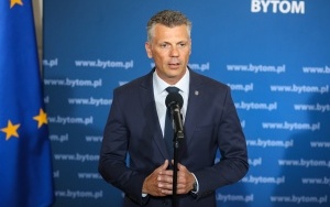HISTORYCZNE PRZEKAZANIE (3)